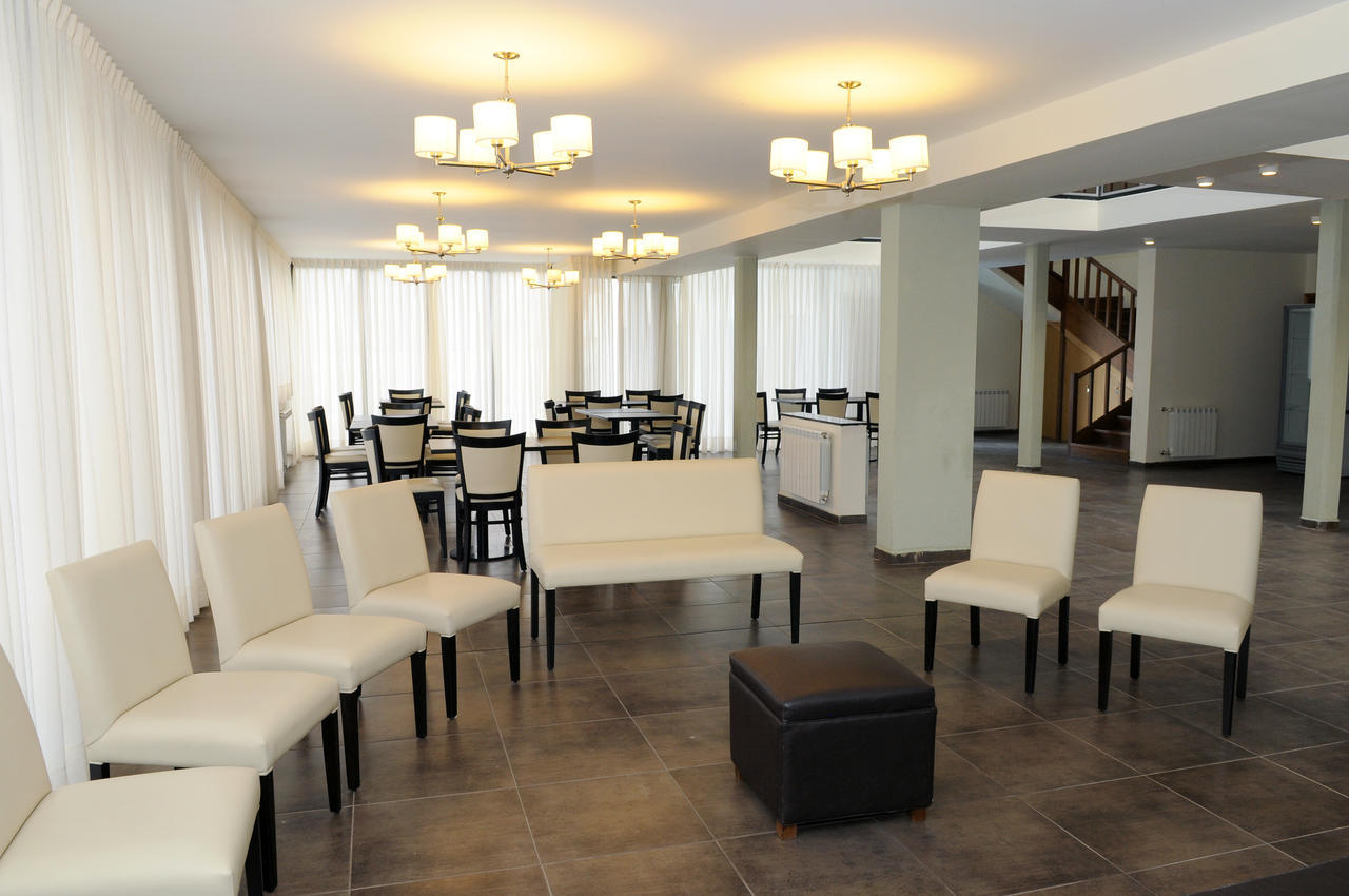 Hotel Ranqueles Вила Карлос Пас Екстериор снимка